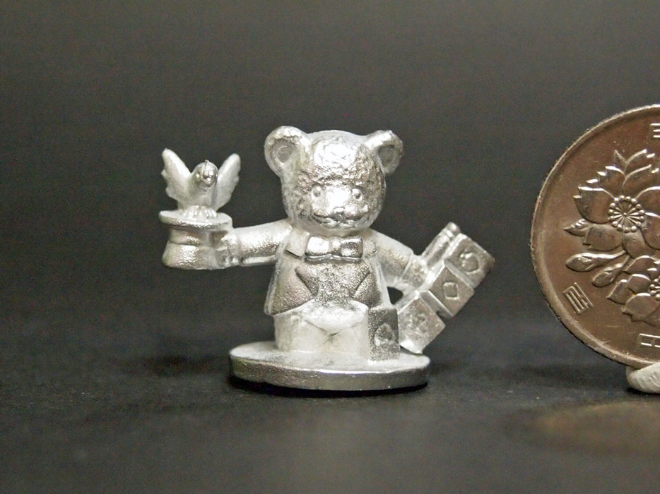 Aurora Model - Teddy Bear Magician