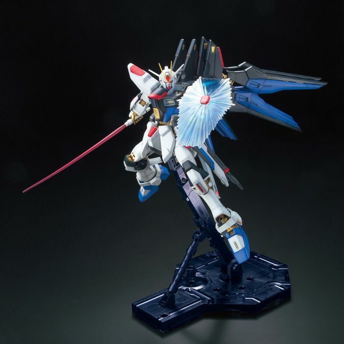 Bandai MG 1/100 STRIKE FREEDOM GUNDAM FULL BURST MODE