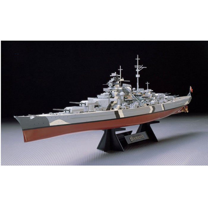 Tamiya 1:350 Bismarck Battleship