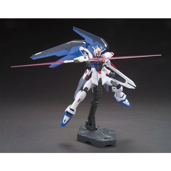 Bandai HGCE 1/144 Freedom Gundam